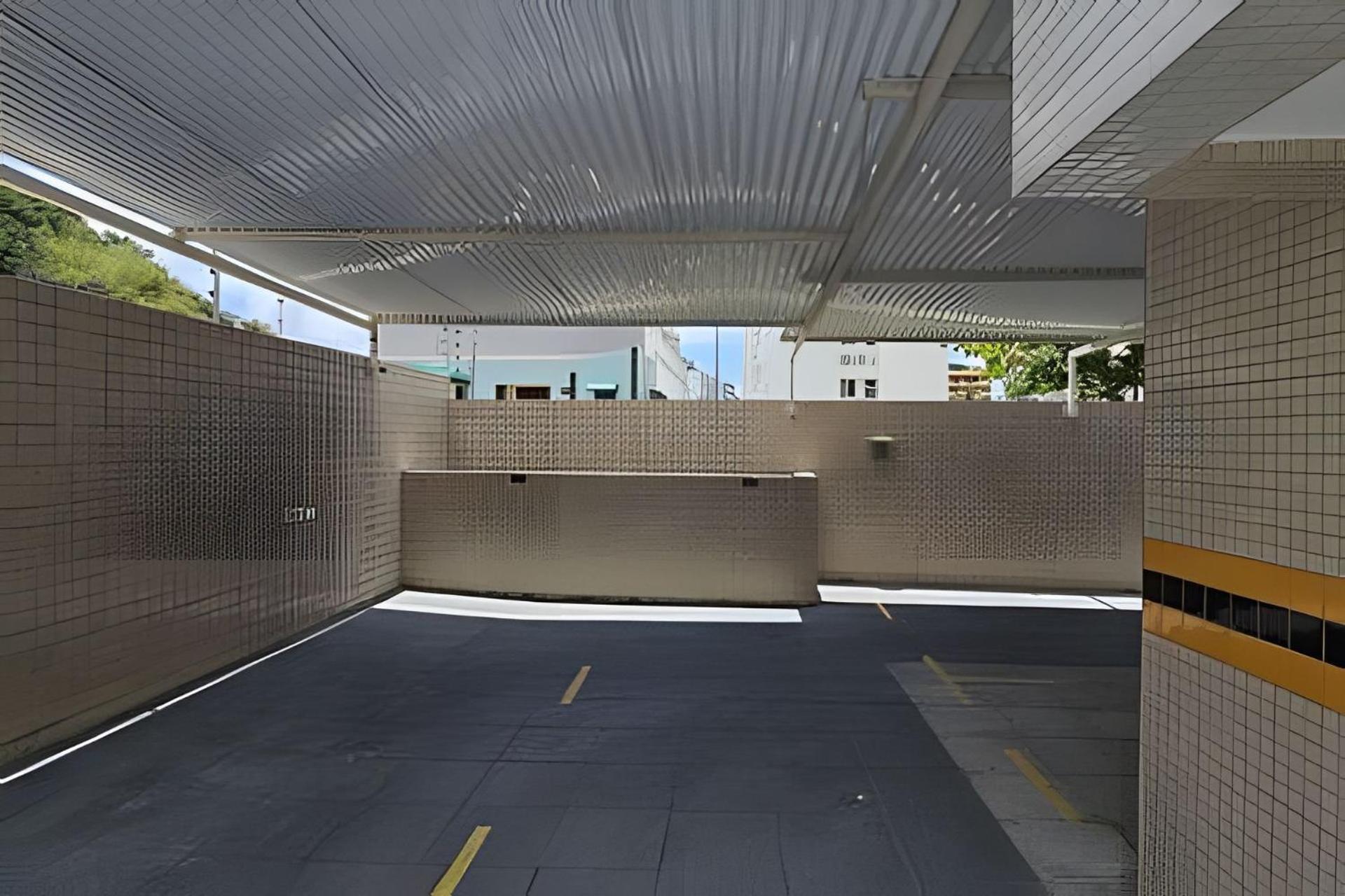 Apartamento Cabo Branco, 2 Quadras Do Mar, Piscina, Garagem