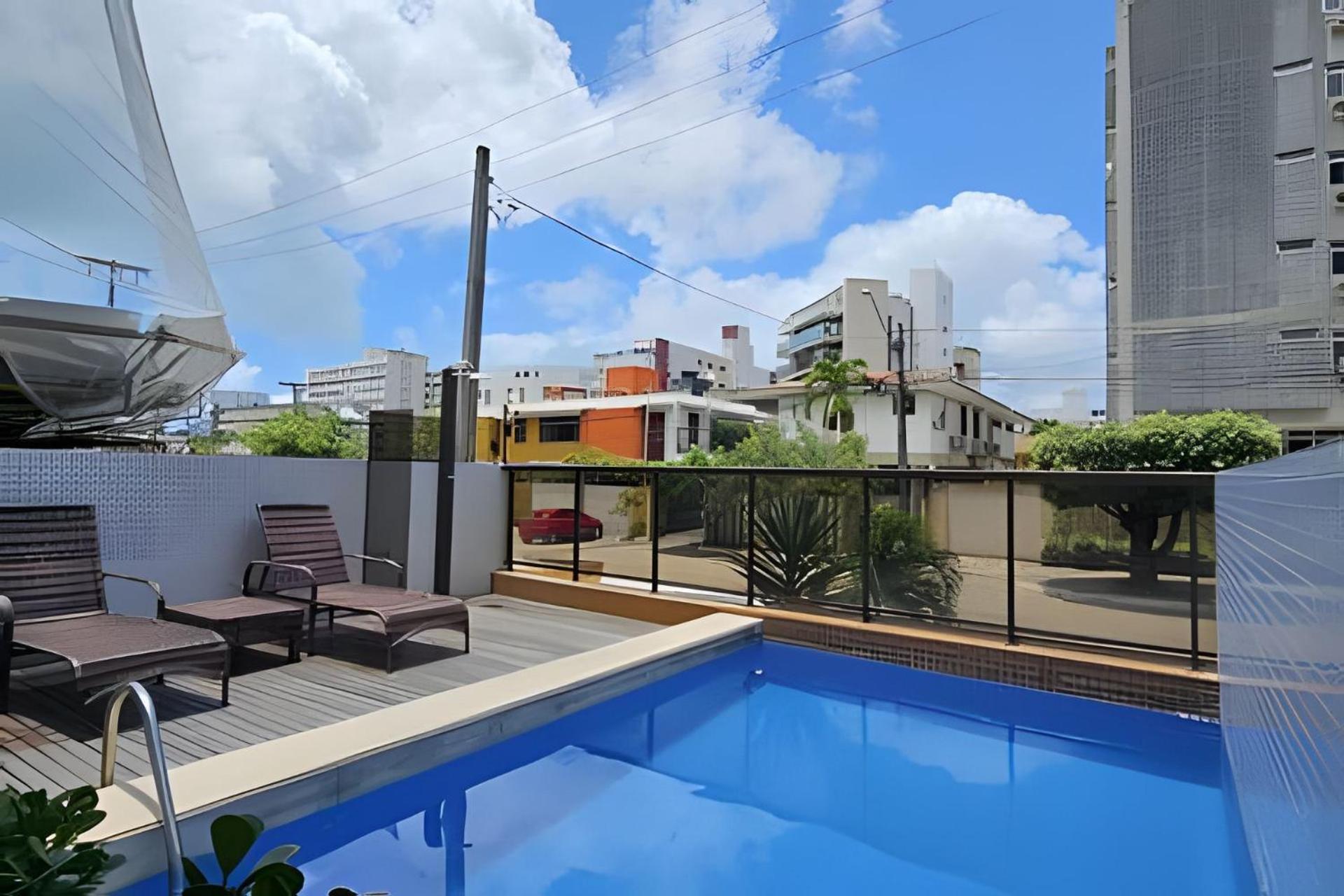 Apartamento Cabo Branco, 2 Quadras Do Mar, Piscina, Garagem *
